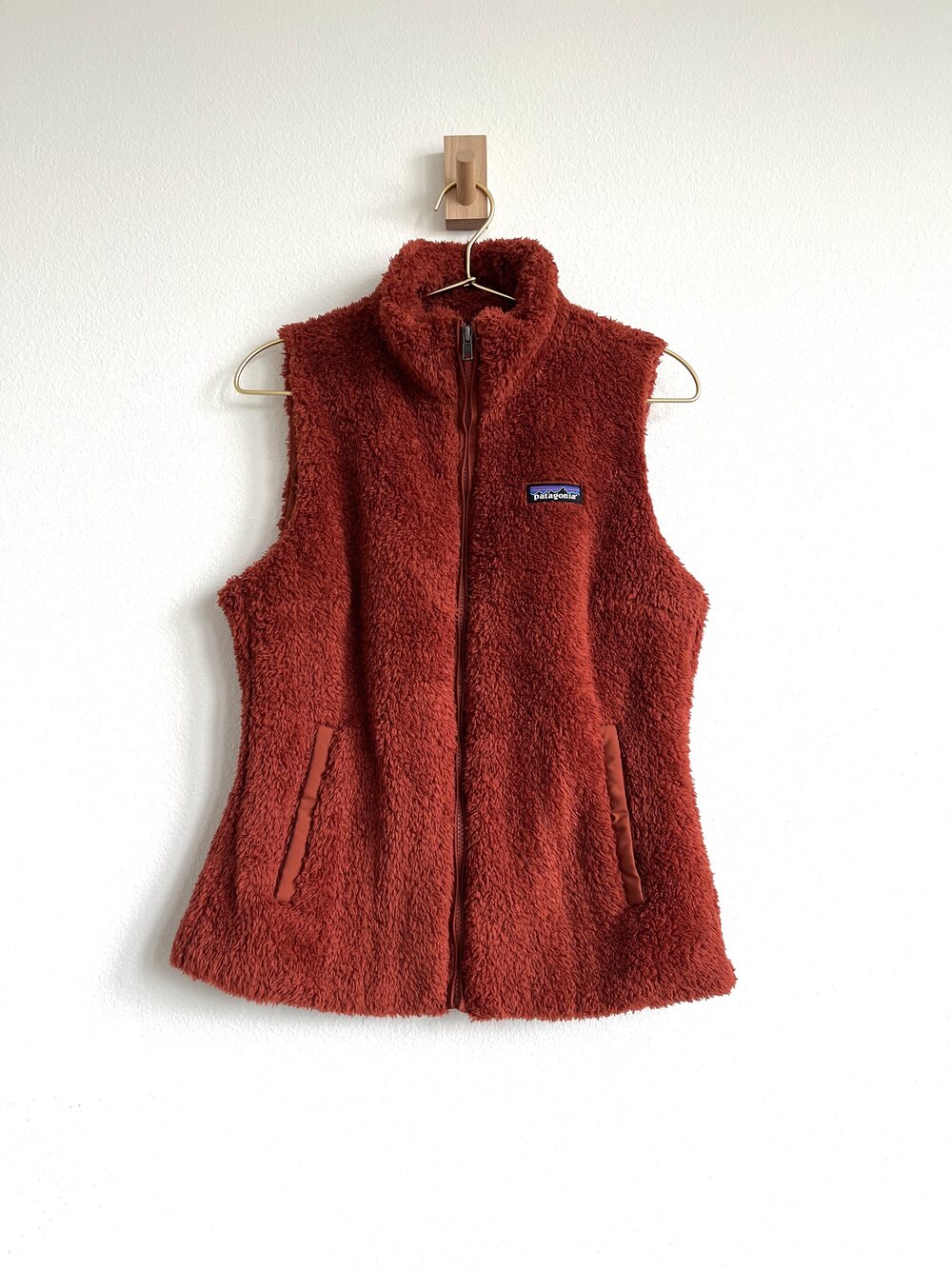 Patagonia Los Gatos Sherpa Pile Fleece Vest - Burnished Red - Size M
